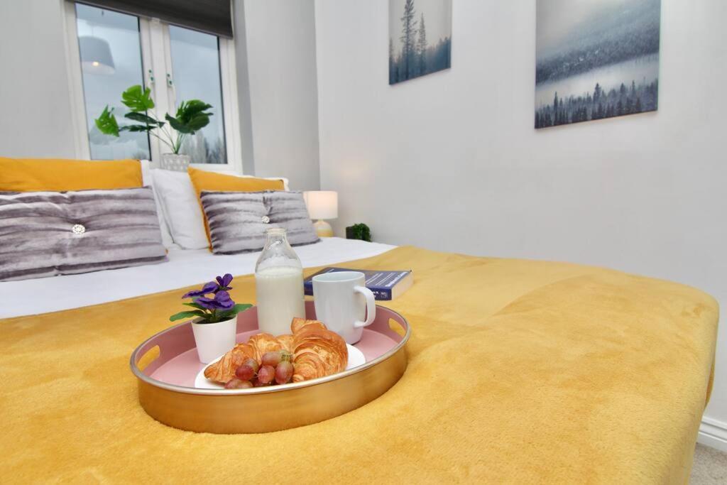Daimler House - Cosy Home Near Coventry City Centre ภายนอก รูปภาพ